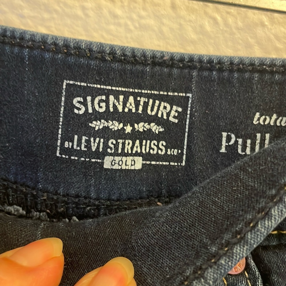Signature Levi Strauss Jeans